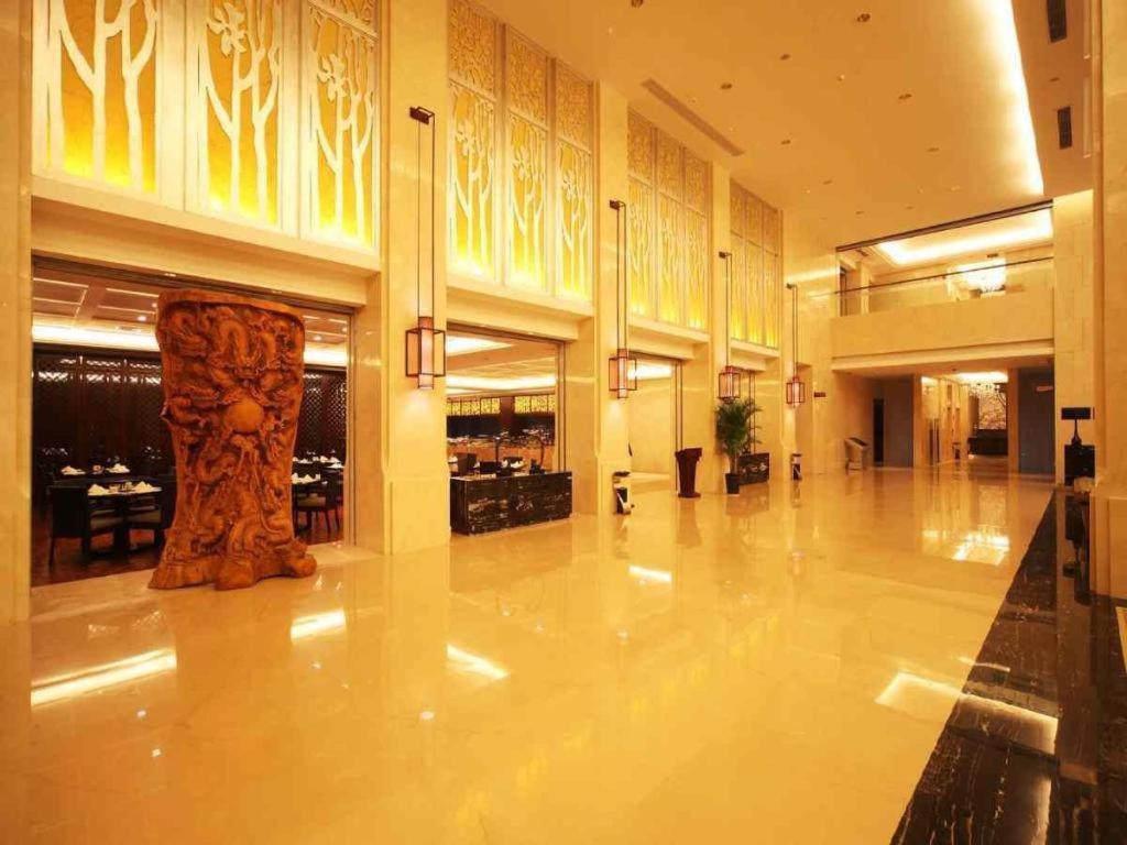Haiyang Shenglong Jianguo Hotel Fengcheng  Екстер'єр фото