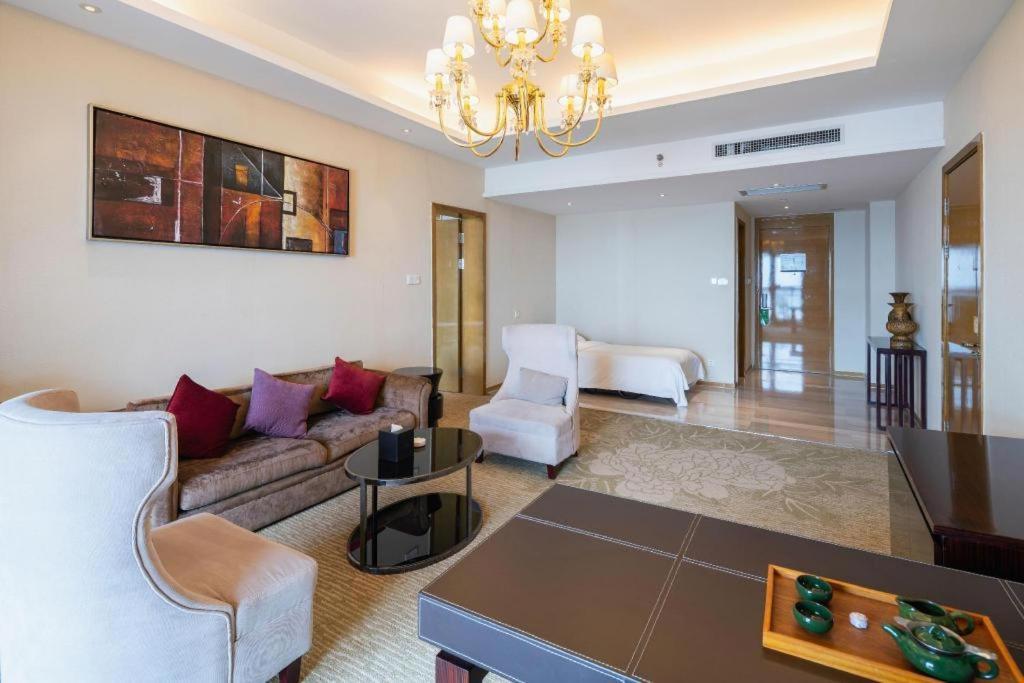 Haiyang Shenglong Jianguo Hotel Fengcheng  Екстер'єр фото