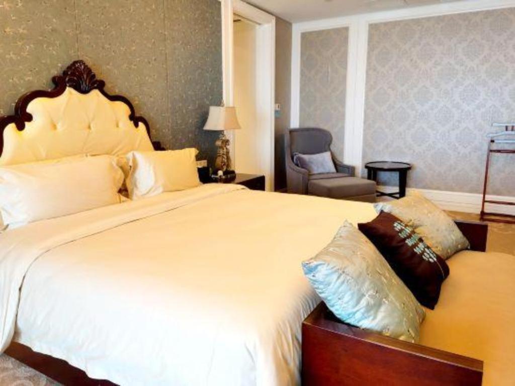 Haiyang Shenglong Jianguo Hotel Fengcheng  Екстер'єр фото