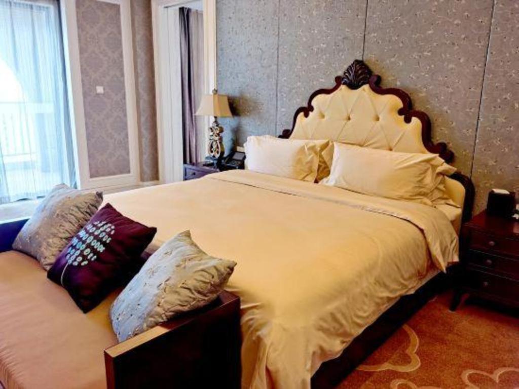 Haiyang Shenglong Jianguo Hotel Fengcheng  Екстер'єр фото