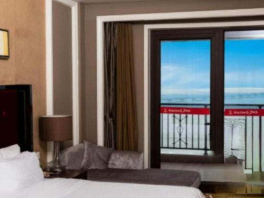 Haiyang Shenglong Jianguo Hotel Fengcheng  Екстер'єр фото